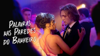 Palabras en las paredes del baño