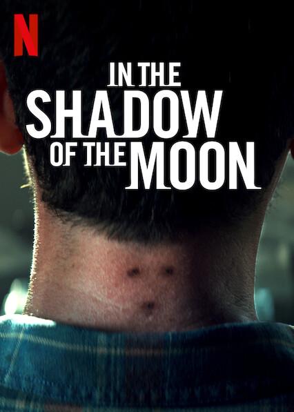 En la sombra de la luna